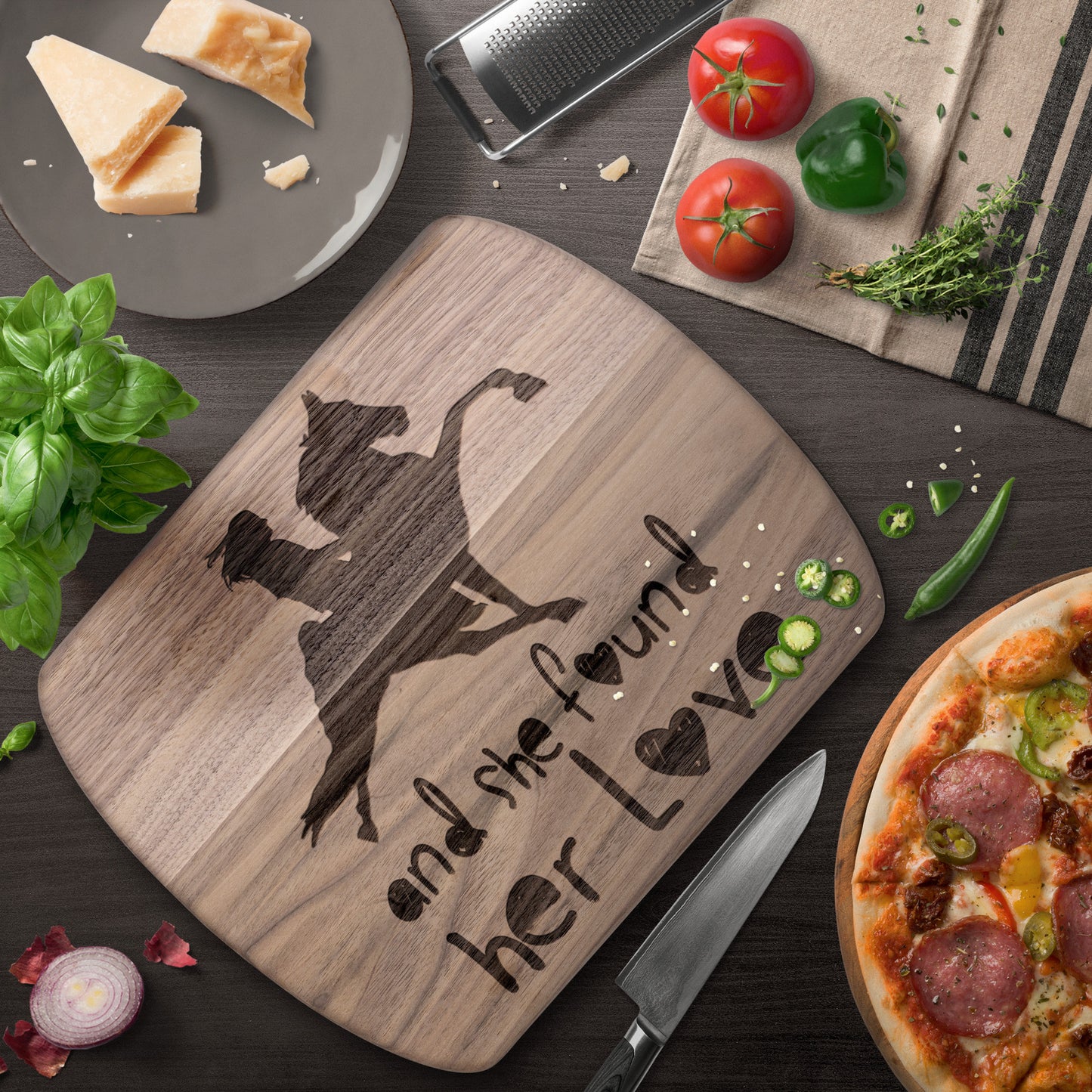 SHE FOUND HER TWH PERFORMANCE 	 Hardwood Oval Cutting Board